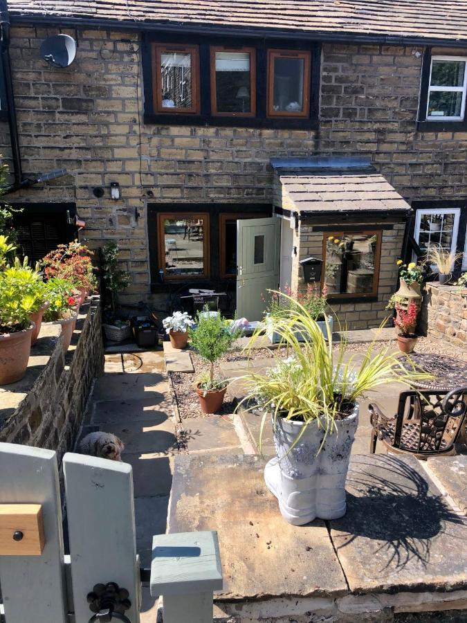 Wuthering Cottage - Central, Stylish, Cosy, Comfy Haworth Exterior photo