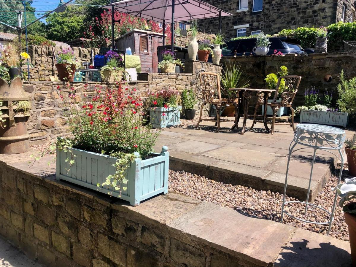 Wuthering Cottage - Central, Stylish, Cosy, Comfy Haworth Exterior photo